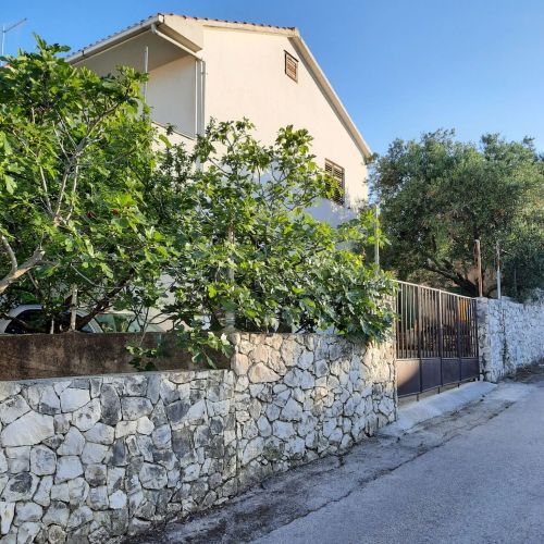 Apartman Ema Okrug Gornji