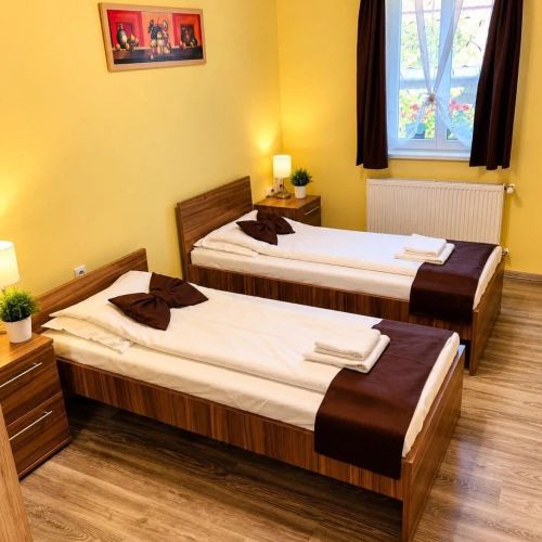 Bársony Vendéglő és Panzió Szécsény – Szécsény, Ungaria