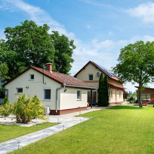 Kozák Apartman és Horgászház Békésszentandrás – Békésszentandrás, Ungaria