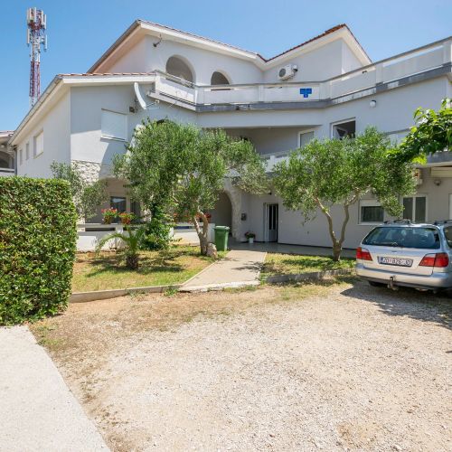 Apartments Ivan Vir