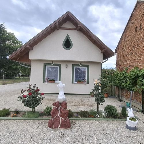 Sasfészek Apartman Lenti