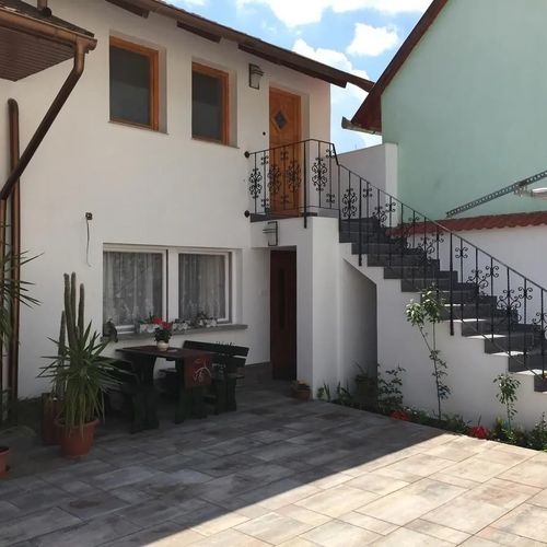 Fehérház Alkalmi Szálló Pécs