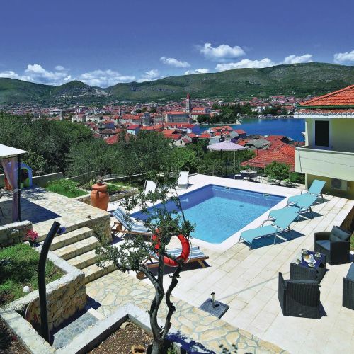 Apartman Trogir - CDE789