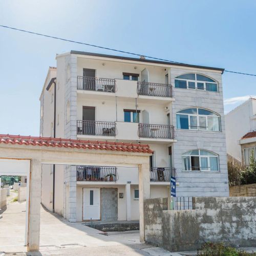 Apartman Slatine - CDC529