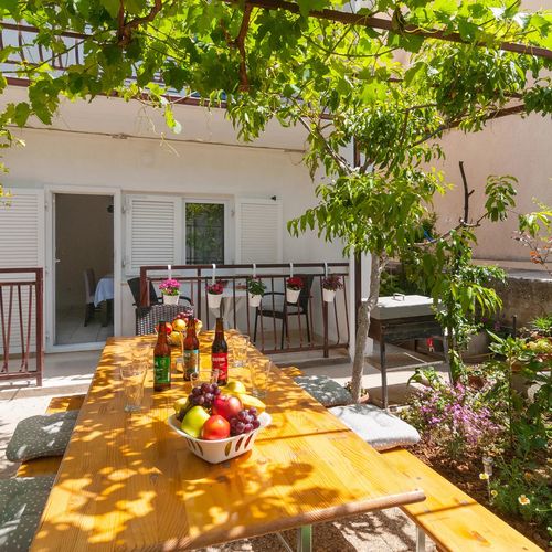 Apartman Dugi Rat - CDE691