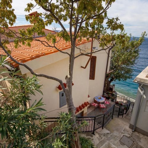 Apartman Starigrad - CKV554