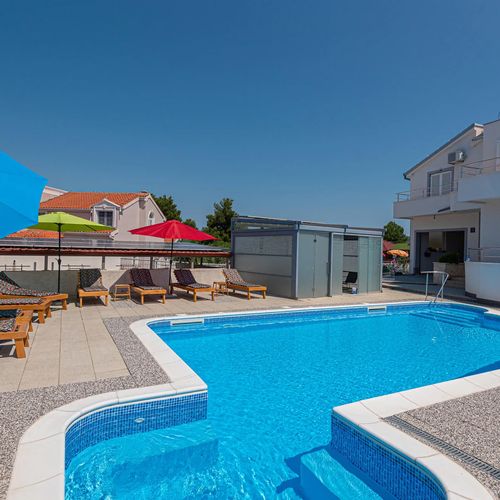 Vendégház Brodarica - CDJ500