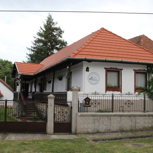 Korkóstoló Vendégházak Aggtelek – Aggtelek, Ungaria