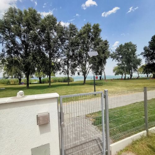Vízpart Honvéd Apartman Balatonlelle – Balatonlelle, Ungaria