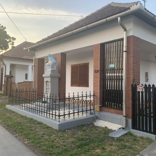 Gazso Vendégház Sarud