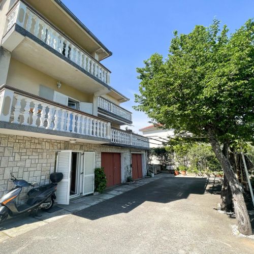 Apartments Leonarda Jadranovo