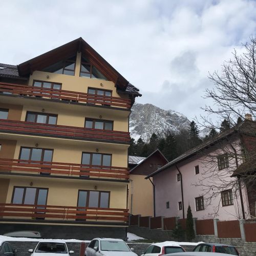 Apartament Kalideru Adet Bușteni