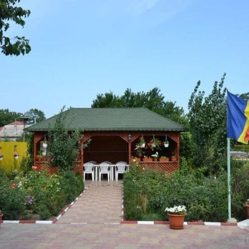 Pensiunea Casa Cu Flori Corbu