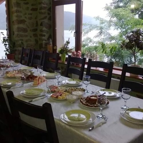 Pensiunea Agroturistica Dulce Cabana Eșelnița – Eşelniţa, România
