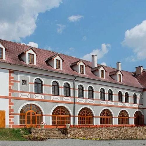 Penzion Zámek Libouň Zvěstov