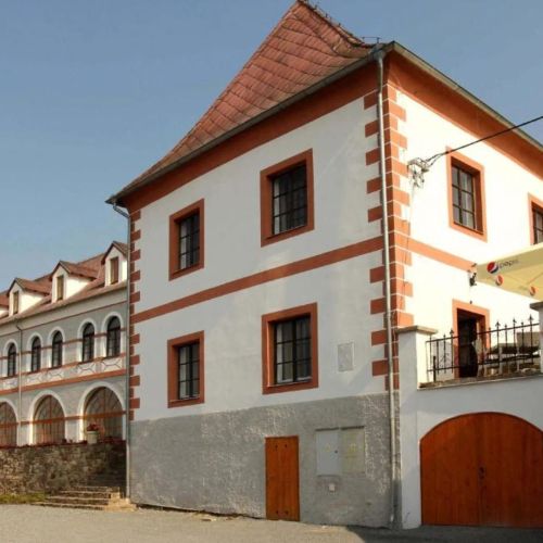 Penzion Zámek Libouň Zvěstov – Zvěstov, Republica Cehă