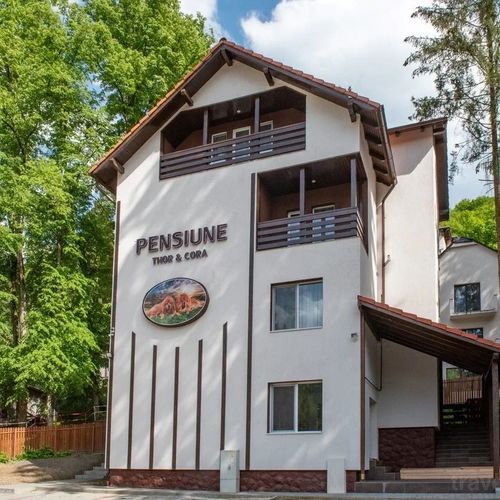 Pensiunea Thor și Cora Sovata