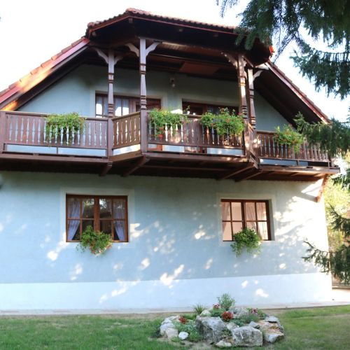 Aranyosporta Vendégház Csesznek