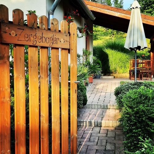 Zergeboglár Vendégház Ajkarendek