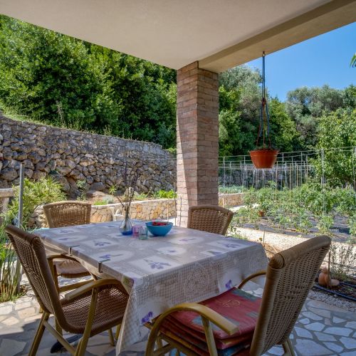 Apartments By The Sea Nerezine, Lošinj - 18734 Nerezine