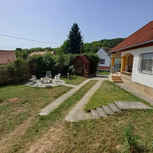 Mecseki Farkasvár Vendégház Magyarhertelend – Magyarhertelend, Ungaria