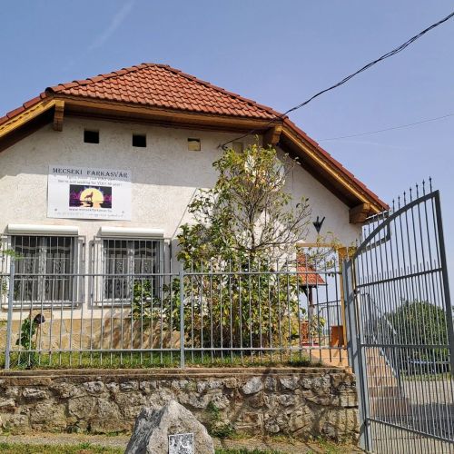 Mecseki Farkasvár Vendégház Magyarhertelend – Magyarhertelend, Ungaria