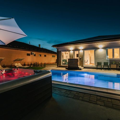 Tópart Apartmanok ***** Algyő – Algyő, Maďarsko