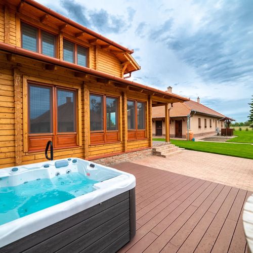 Vinnai Vadászház Buj