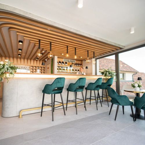 Rókusfalvy Borhotel Etyek – Etyek, Ungaria