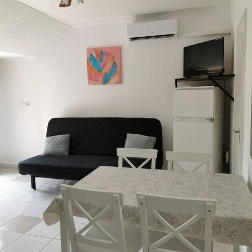 Flamingo Apartmanház Balatonlelle – Balatonlelle, Ungaria