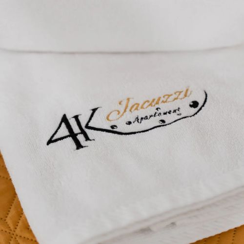 4K Jacuzzi Apartament Bielsko-Biała – Bílsko-Bělá, Polsko