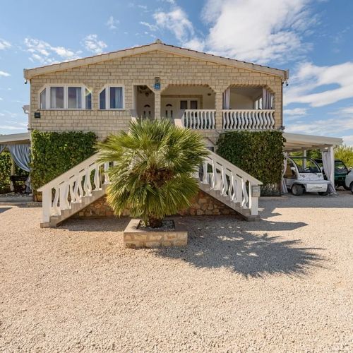 Apartmanok Parkolóhellyel Vir - Pedinka - Vir - Pedinka, Vir - 18577 Vir - Pedinka