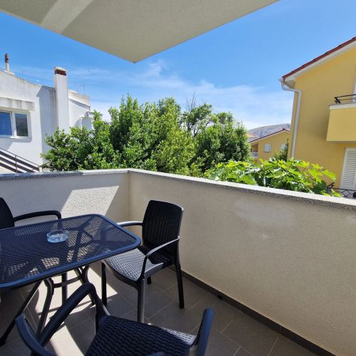 Apartments With Parking Space Baška, Krk - 18873 Baška