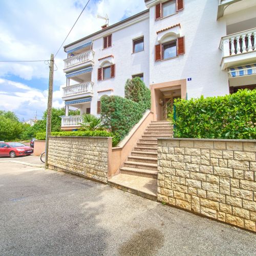 Apartments With Parking Space Malinska, Krk - 19280 Malinska – Malinska, Croația