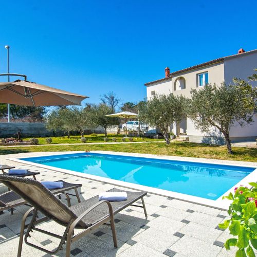 Family Friendly House With A Swimming Pool Nin, Zadar - 19431 Nin