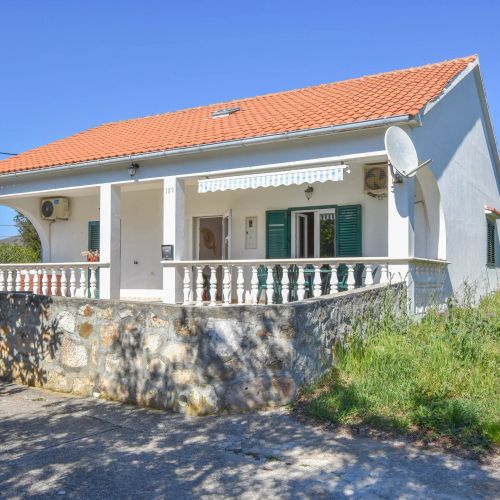 House Sun and Sea Olib