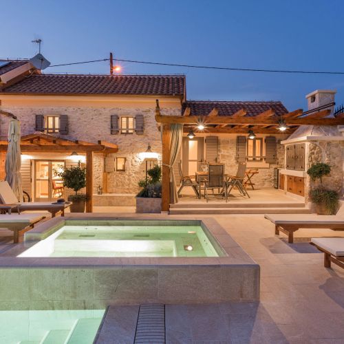 Villa Stone Skradin – Skradin, Croația