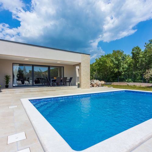 Villa Deluxe Trget