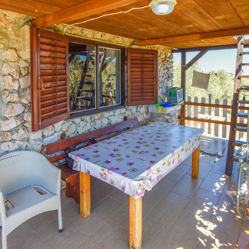 House Volak Nevidane