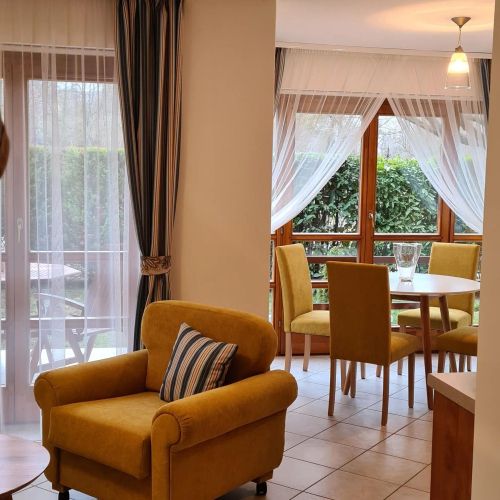 Cukorfalat Apartman**** Hévíz