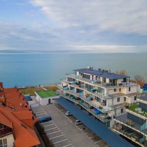 LelleMarine Apartmanok Balatonlelle by BLTN