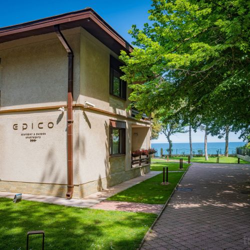 Epico Seafront & Garden Apartments Olimp