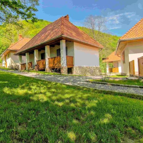 Kortoves Guest Village Vârghiș – Vârghiş, România