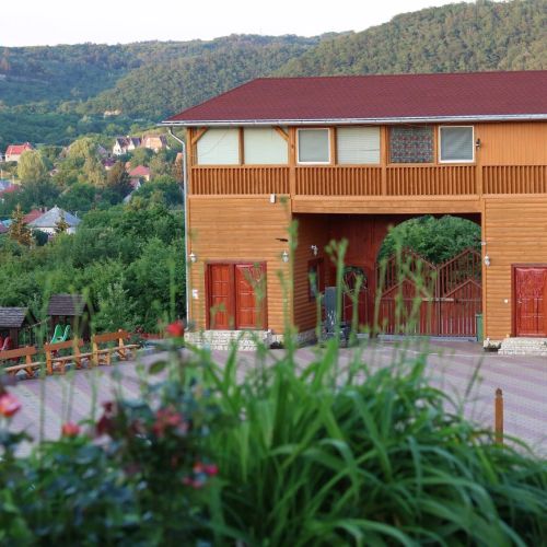 Rózsapark Panoráma  Apartman Demjén