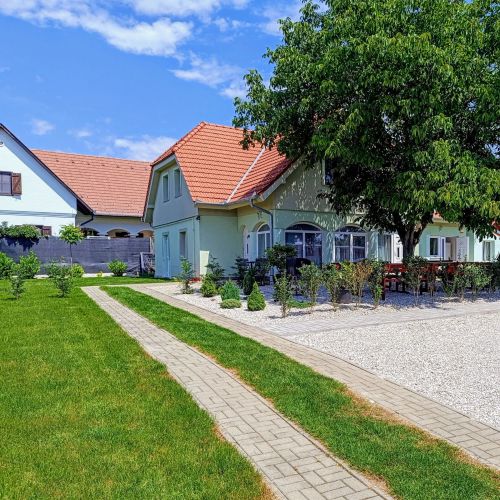 Gold Vendégház Gyenesdiás – Gyenesdiás, Maďarsko