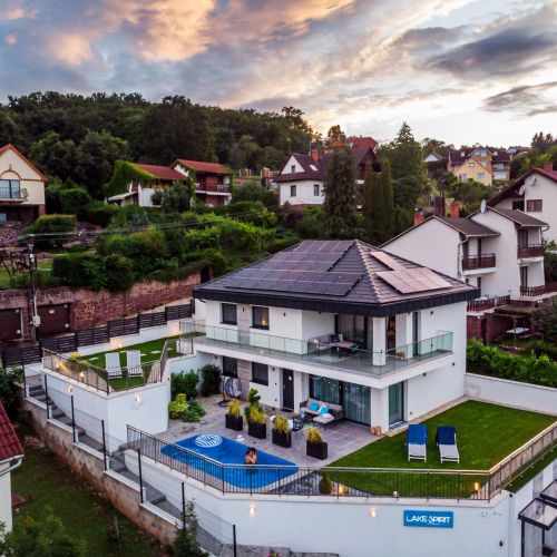 Lake Spirit Boutique Apartments Balatonalmádi – Balatonalmádi, Ungaria