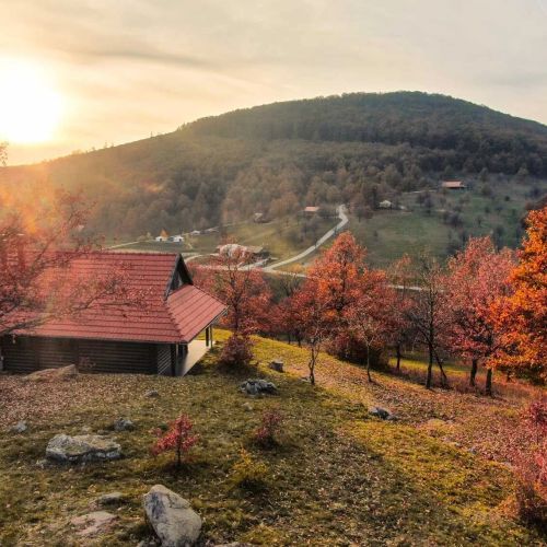Farkaskútvölgy Hollókő – Felsőtold, Węgry