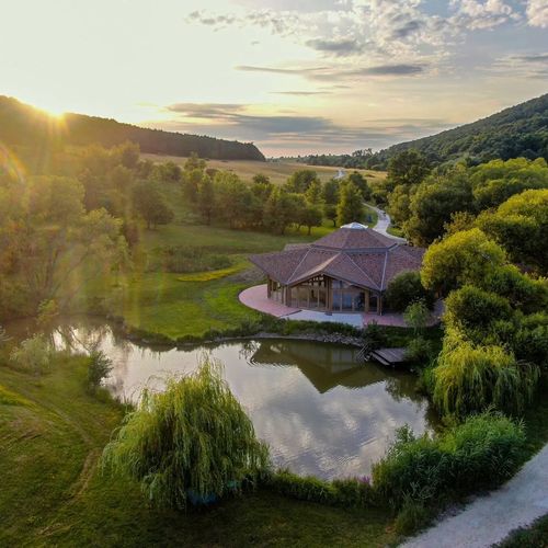 Farkaskútvölgy Hollókő