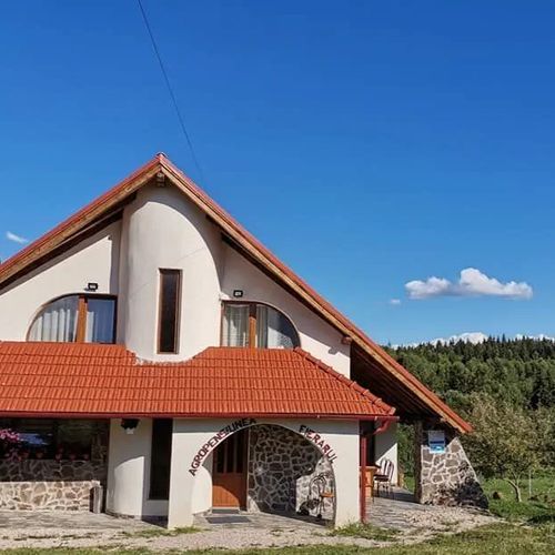 Agropensiunea Fierarul Dealu Negru