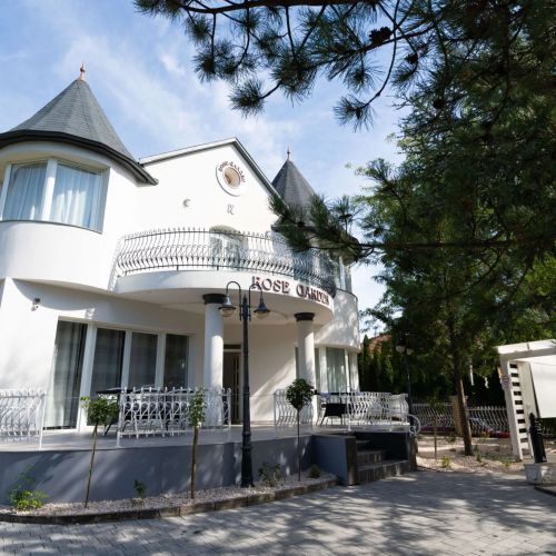 Villa Rose Garden Panzió Nyíregyháza – Nyíregyháza, Ungaria